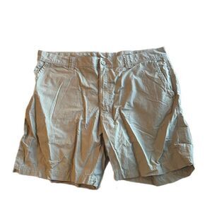 Columbia Khaki Shorts